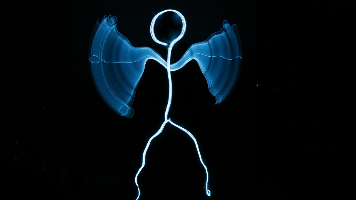 Stick man XL wire costume - long exposure